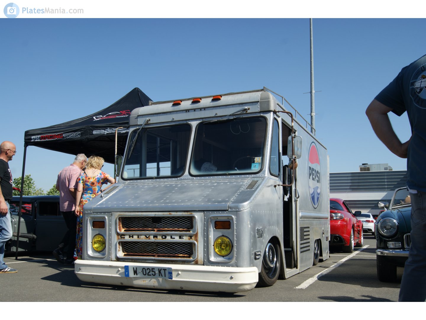 W-025-KT, Chevrolet Step Van 