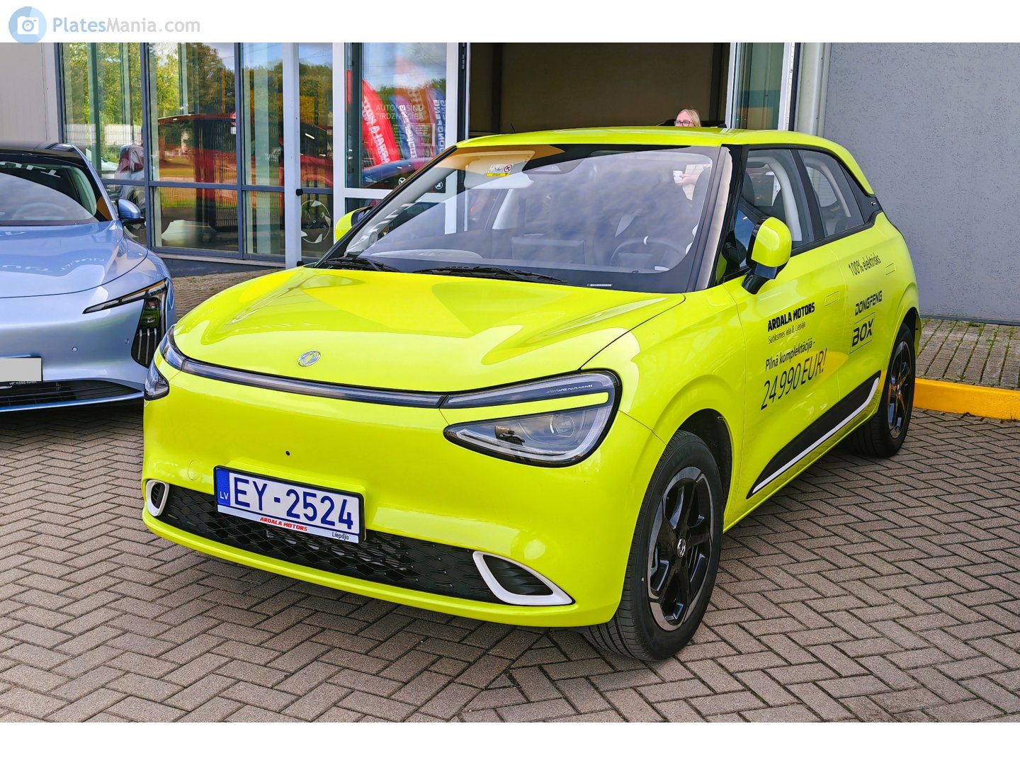 EY-2524, DongFeng Box/Nammi 01 