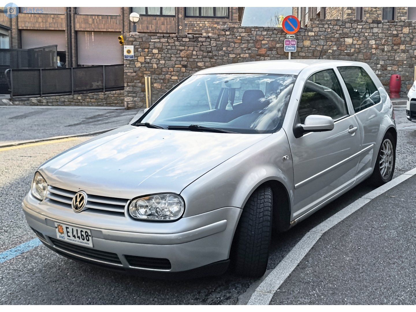 E 4468, Volkswagen Golf 4th gen 3-door Hatch (1J1), 1997–2003