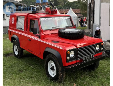 B 1253 TLU, Land Rover Defender