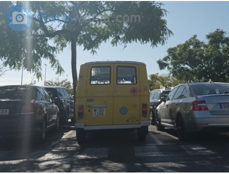 M 1295 DU, Mercedes-Benz N-Series