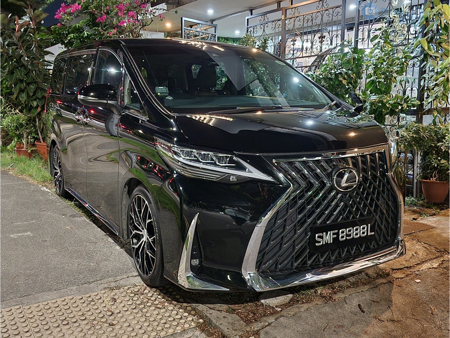 SMF 8988 L, Toyota Alphard 3rd gen (AH30), 2015­–2023