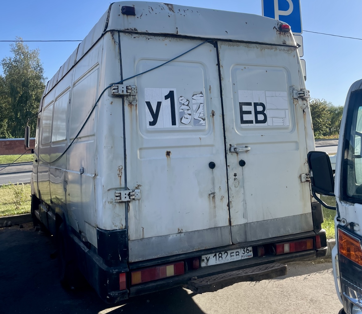 у 182 ев 36, ZIL 5301 Бычок 5301 А/Р/ЕС/НС/СС Van, 1998–2014