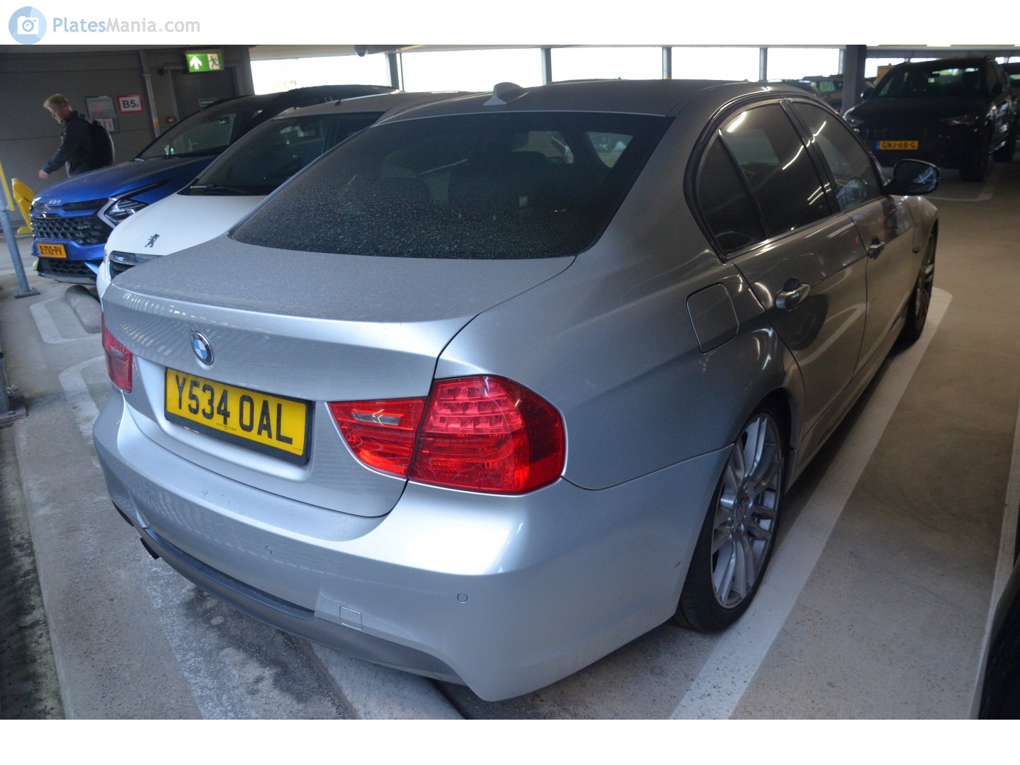 Y534OAL, BMW 3 Series 5th gen Sedan (E90), 2005–2011