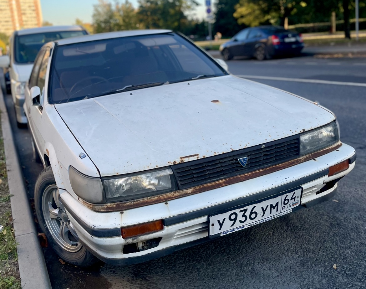 у 936 ум 64, Nissan Bluebird 8th gen Sedan (U12), 1987–1991