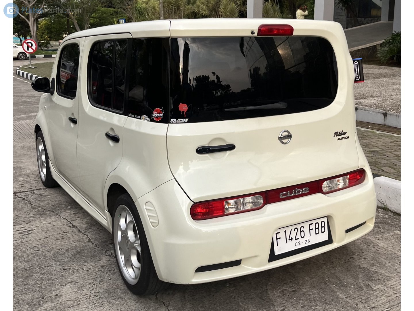 F 1426 FBB, Nissan Cube 3rd gen (Z12), 2008–2020
