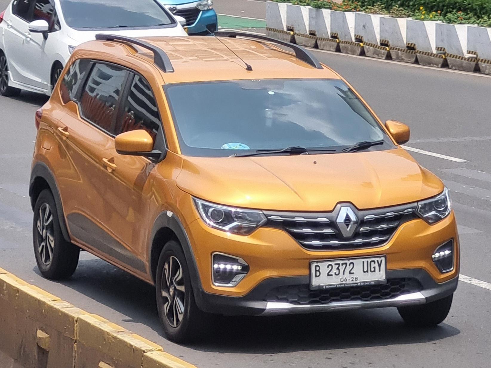B 2372 UGY, Renault Triber 1st gen (RBC), 2019–2025 (–present for ZA-market)