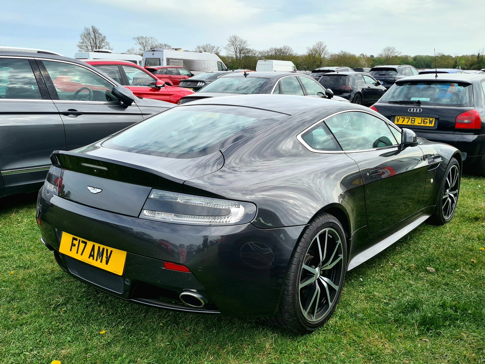 F17AMV, Aston Martin Vantage 1st gen, 2005–2018
