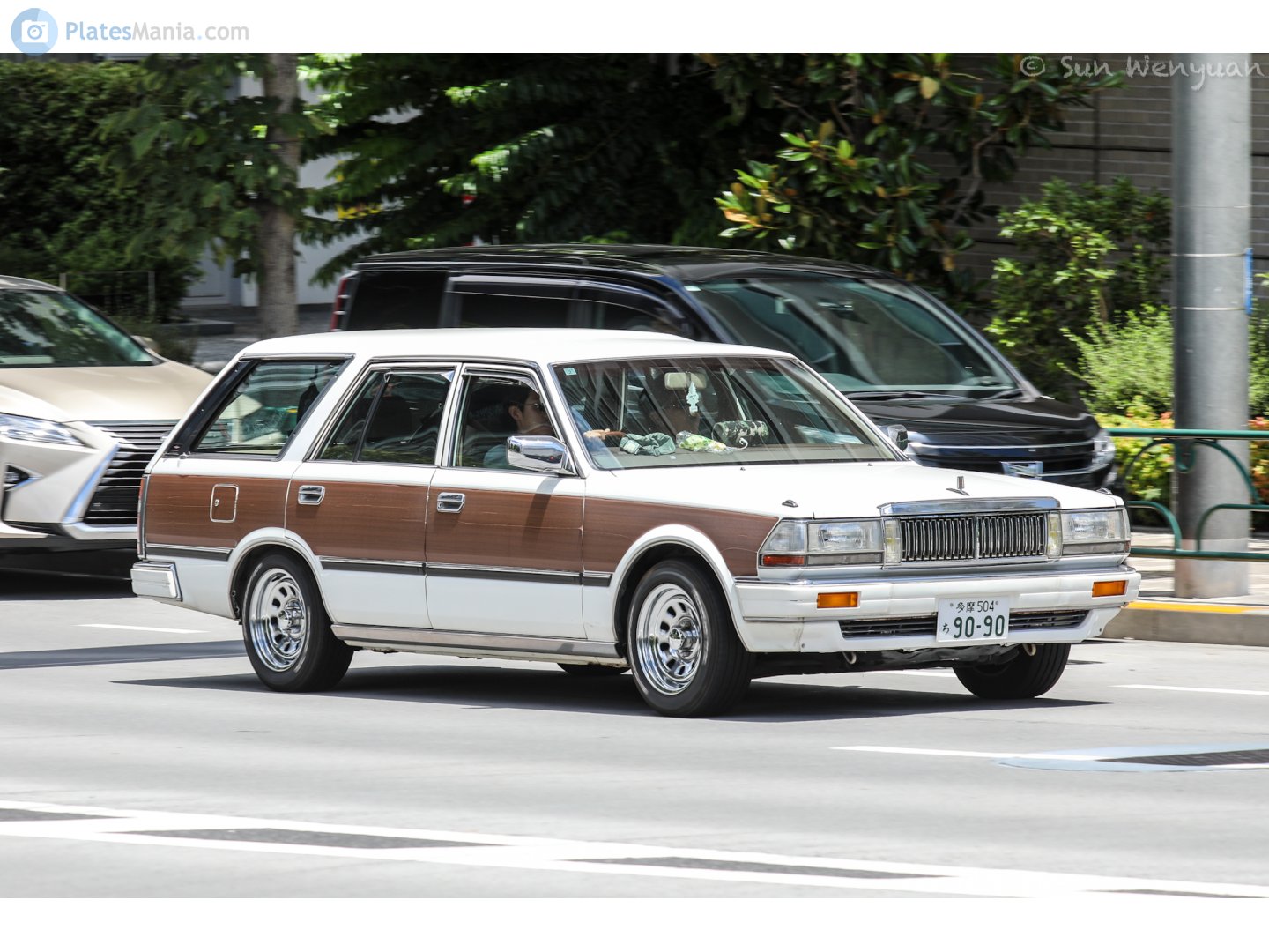 多摩 504 ち 9090, Nissan Cedric 6th gen Wagon (Y30), 1983–1999