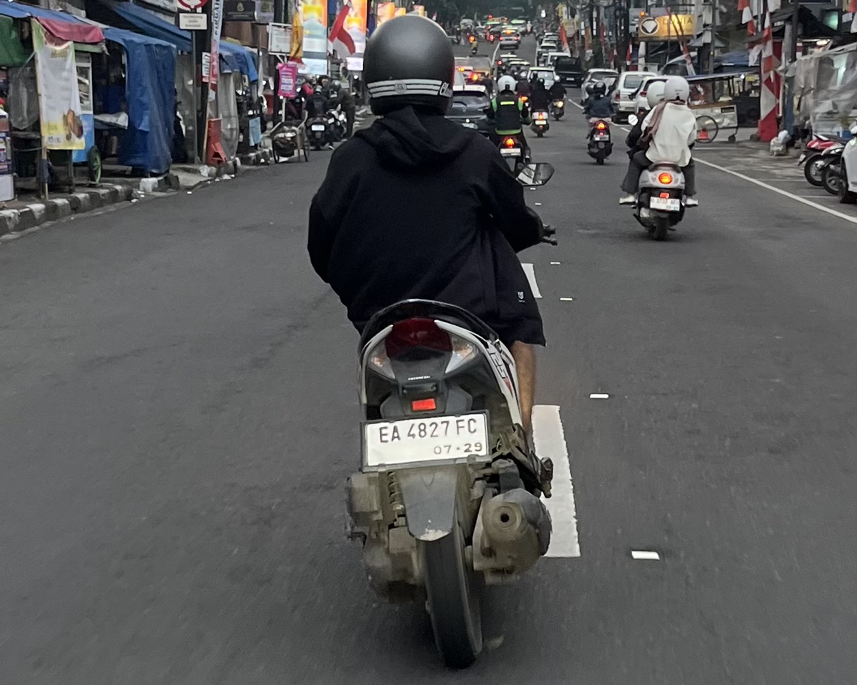 EA 4827 FC, Honda Vario 