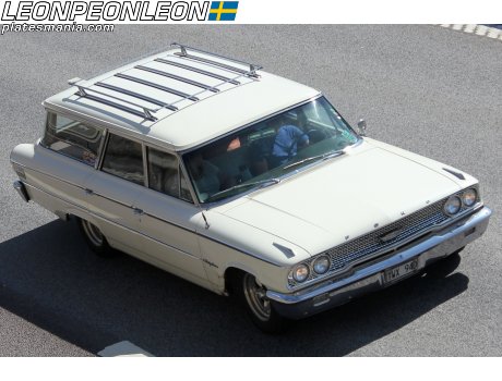 TWX 940, Ford Country Sedan