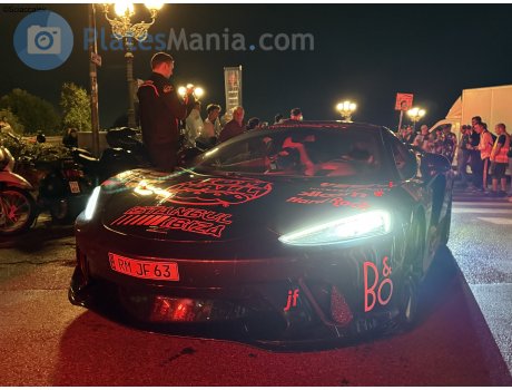 RM JF 63, McLaren GT