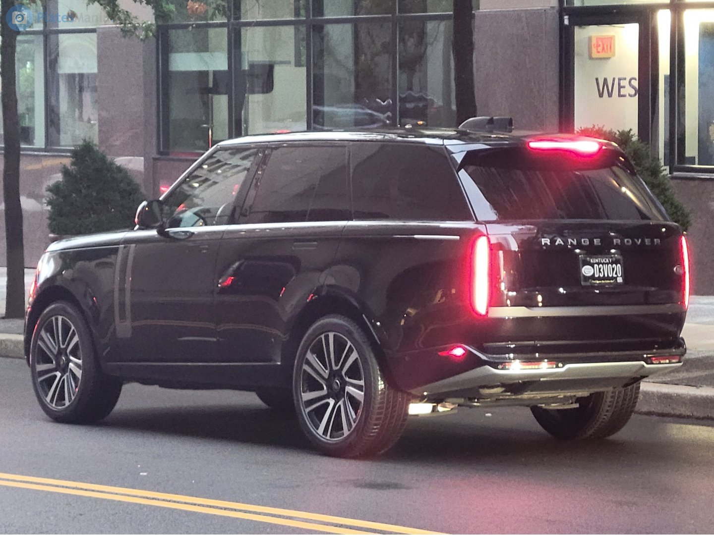 D3V020, Land Rover Range Rover 5th gen (L460), 2022–