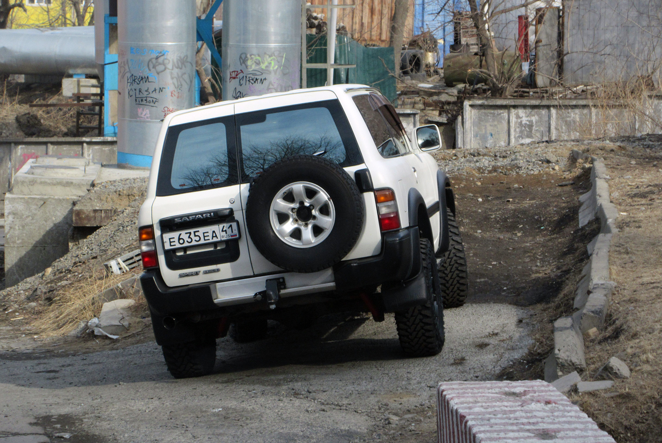 е 635 еа 41, Nissan Safari 3rd gen 3-door SUV (Y61; JP-market), 1997–2002