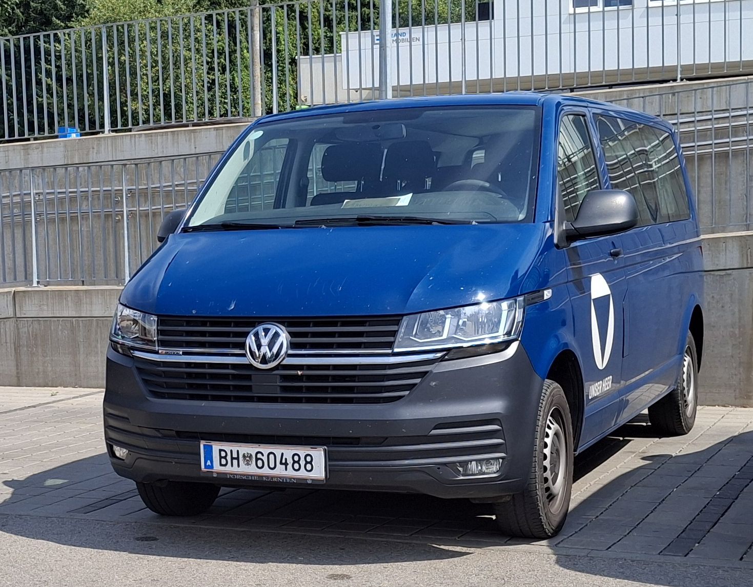 BH 60488, Volkswagen Transporter 6th gen Van (T6) (SG), 2015–2019