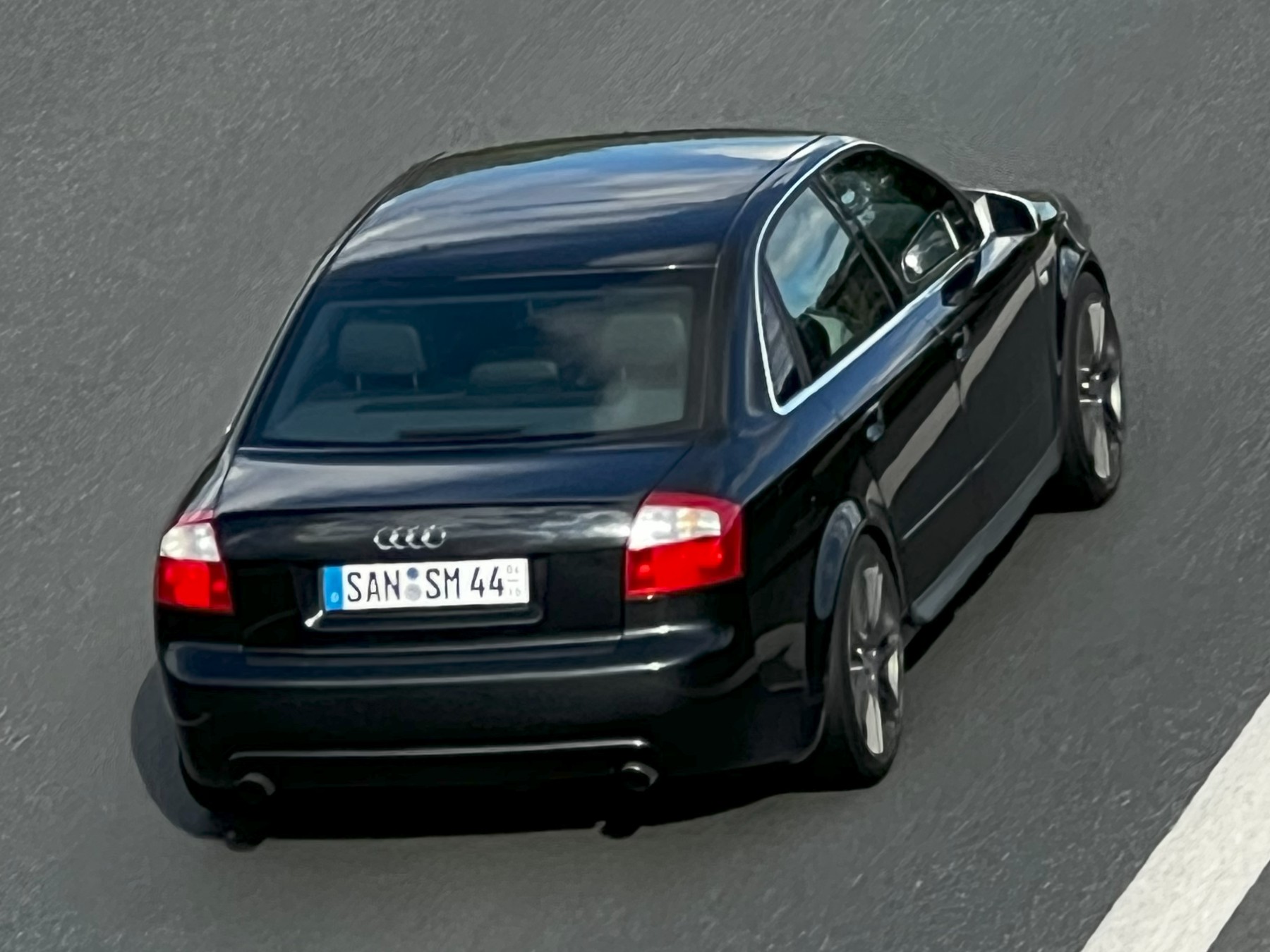 SAN SM 44 (04/10), Audi S4 3rd gen Sedan (B6/8E2), 2003–2004