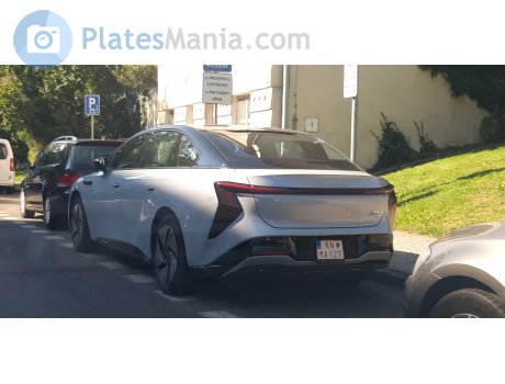 KN MA127, Hongqi EH7