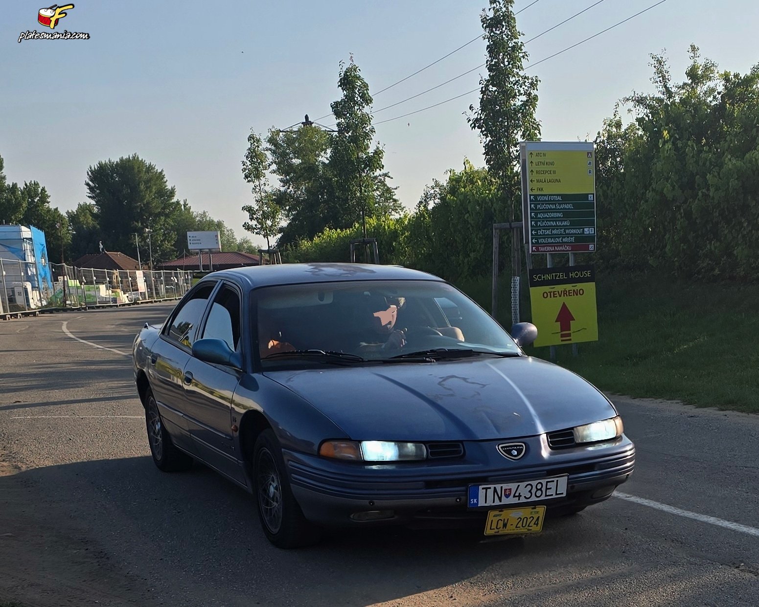 TN-438EL, Chrysler Vision 1st gen (LH; EU-market), 1992–1997