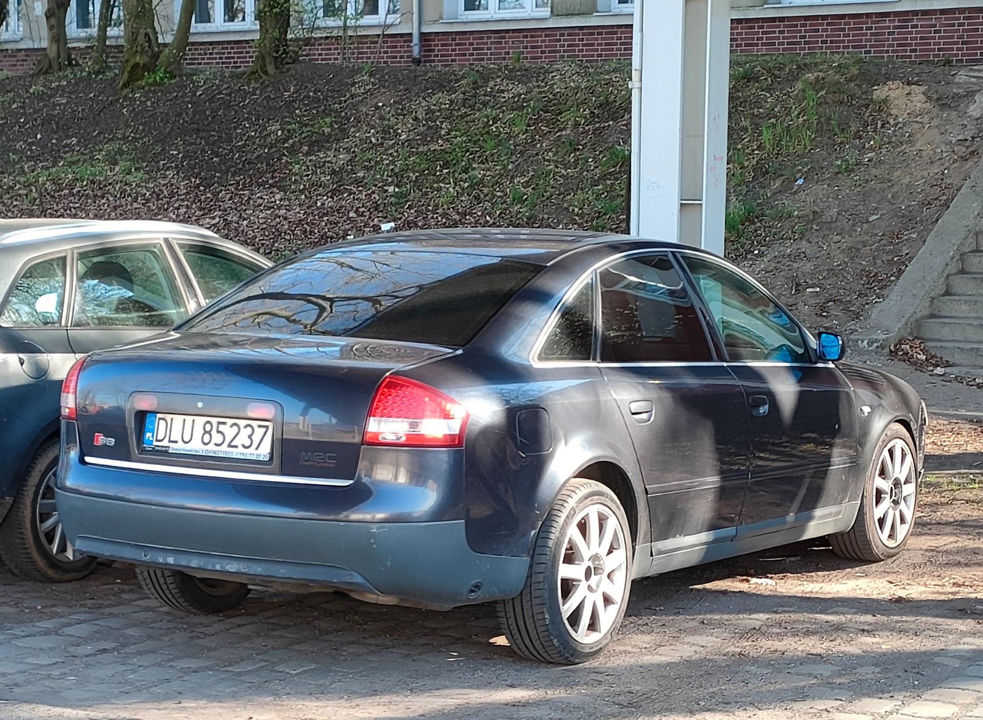 DLU 85237, Audi S6 2nd gen Sedan (C5/4B2), 1999–2004