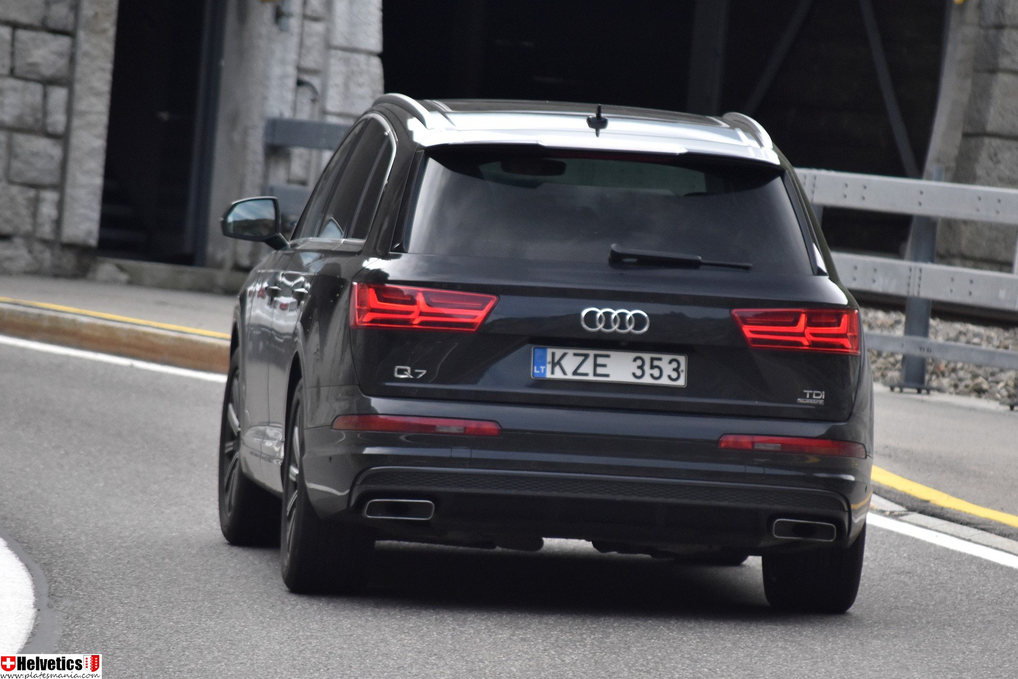 KZE 353, Audi Q7 2nd gen (4MB), 2015–2019