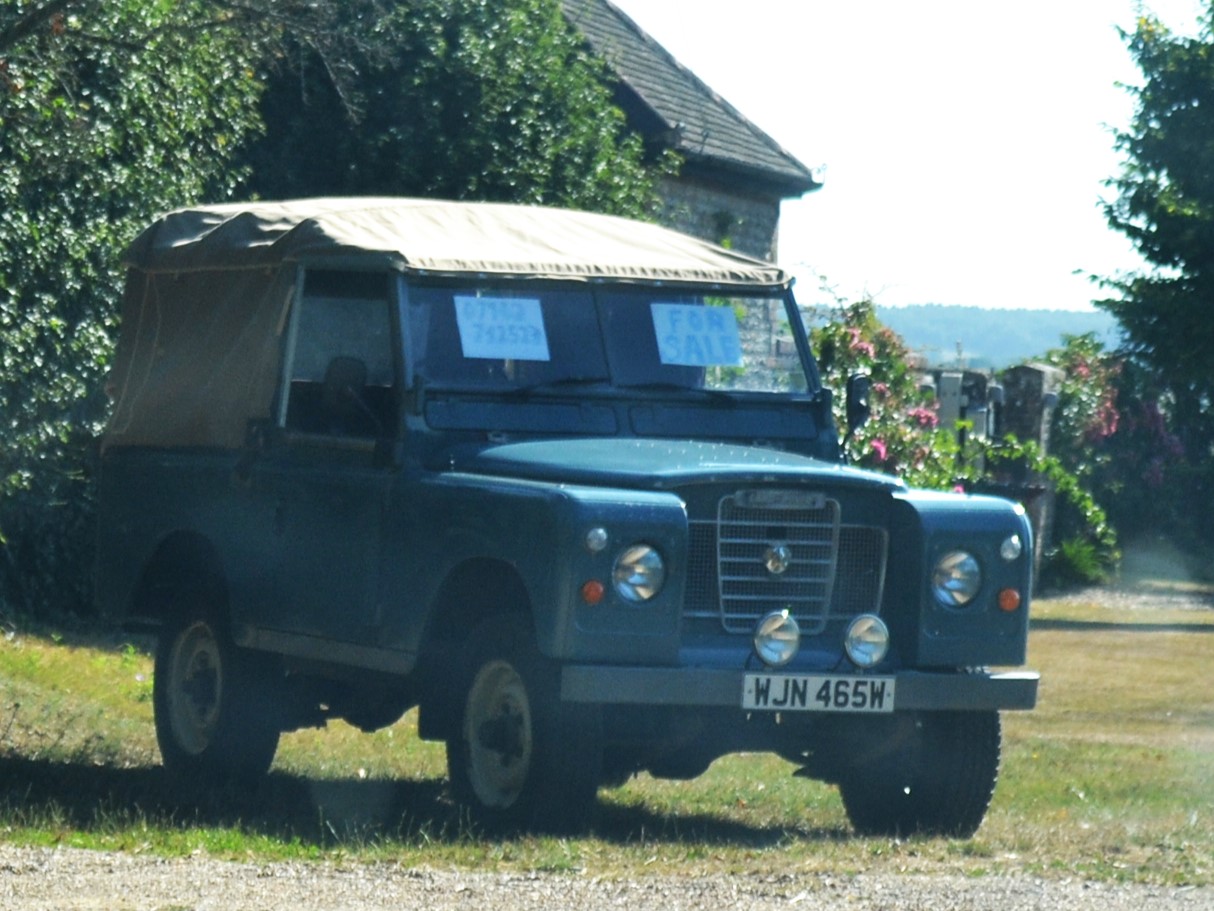 WJN465W, Land Rover Series III 88'' Soft-top Convertible, 1971–1985