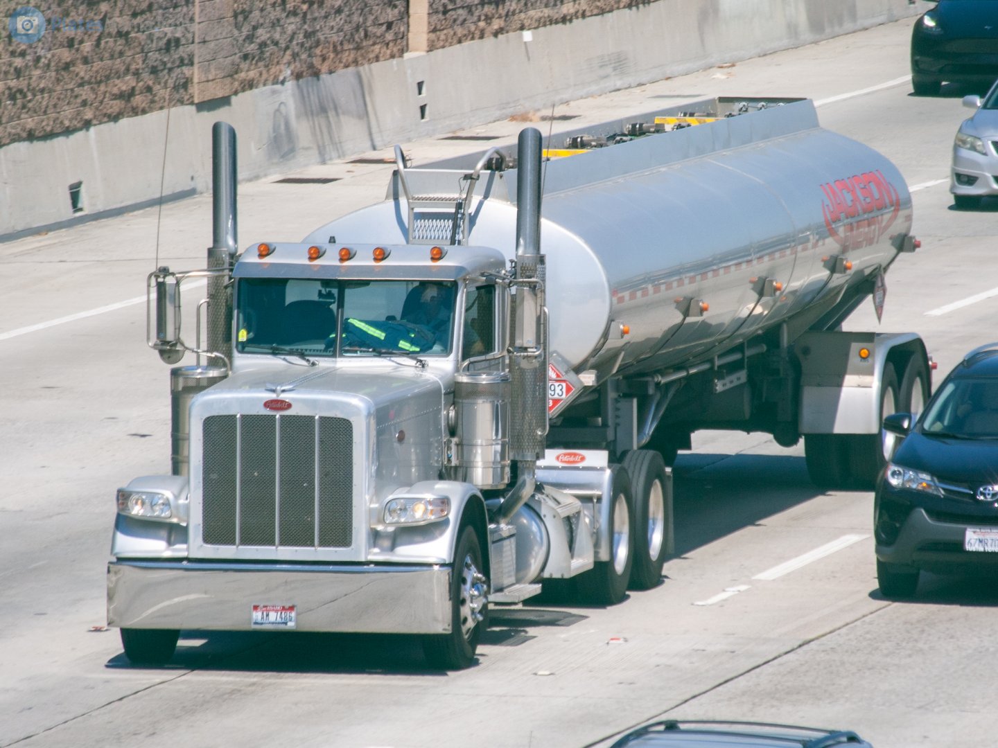 AM 7486, Peterbilt 389 