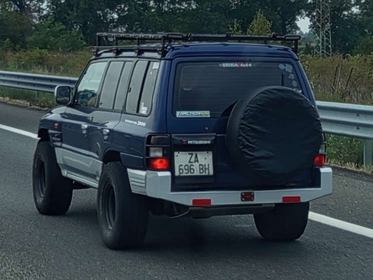 ZA 696 BH, Mitsubishi Pajero 2nd gen 5-door SUV (V40/NH/NJ/NK/NL), 1991–1999 (–2008 for PH-market)