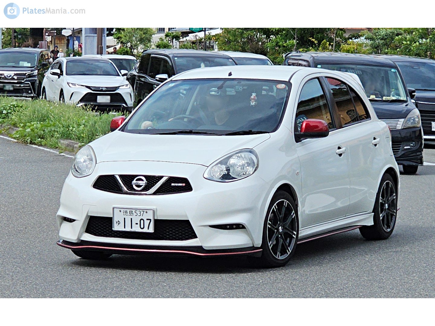 徳島 537 ゆ 1107, Nissan March 4th gen (K13), 1st facelift, 2013–2022