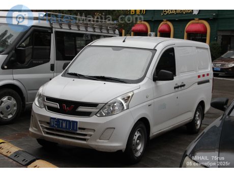 蒙E·TW111, Wuling Rongguang V