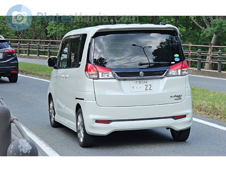 大阪 544 て 22, Suzuki Solio