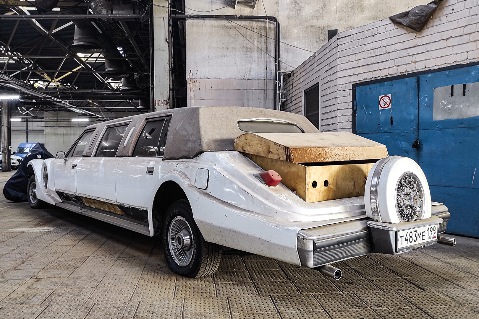 т 483 ме 199, Lincoln Town Car 