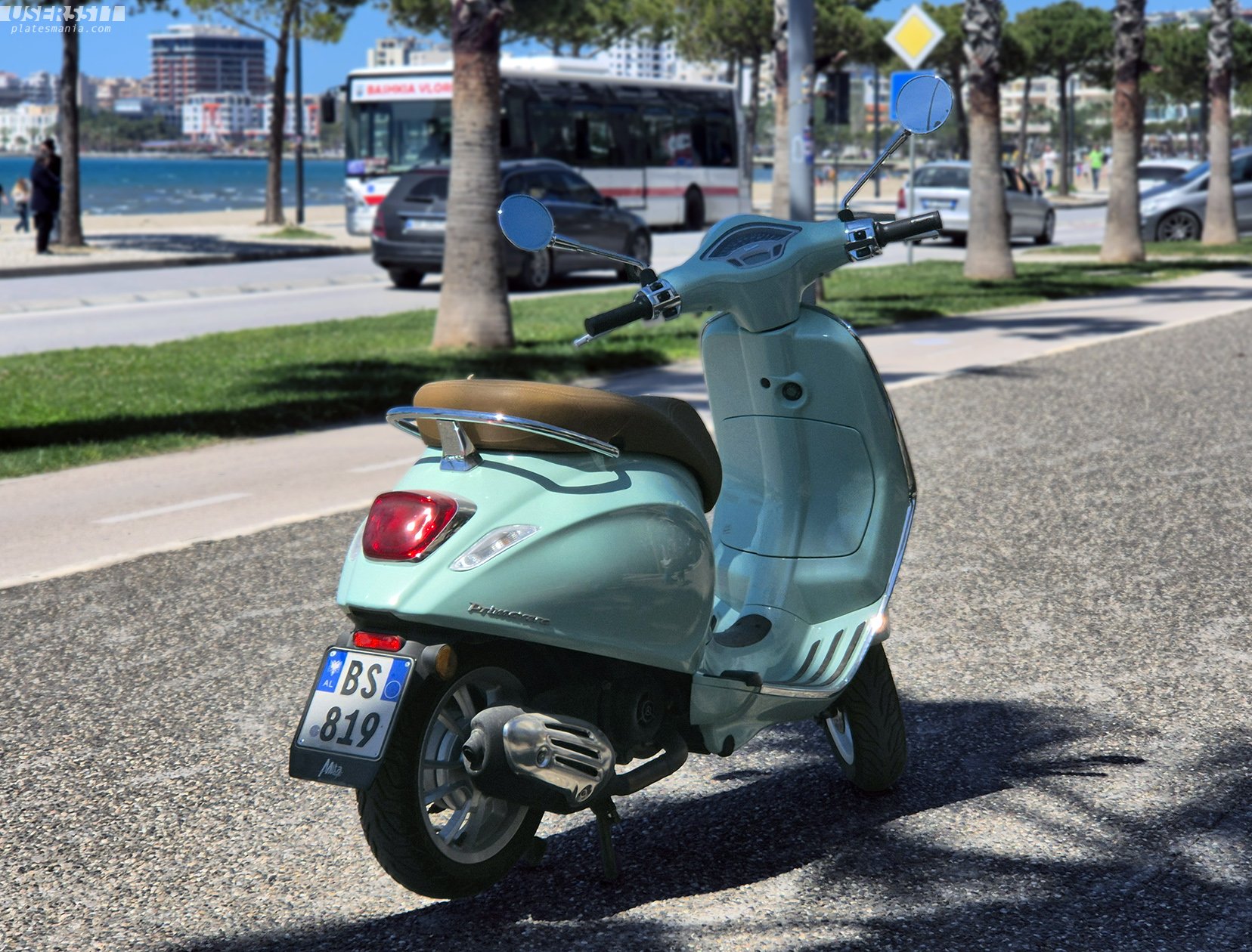 BS 819, Vespa Primavera 