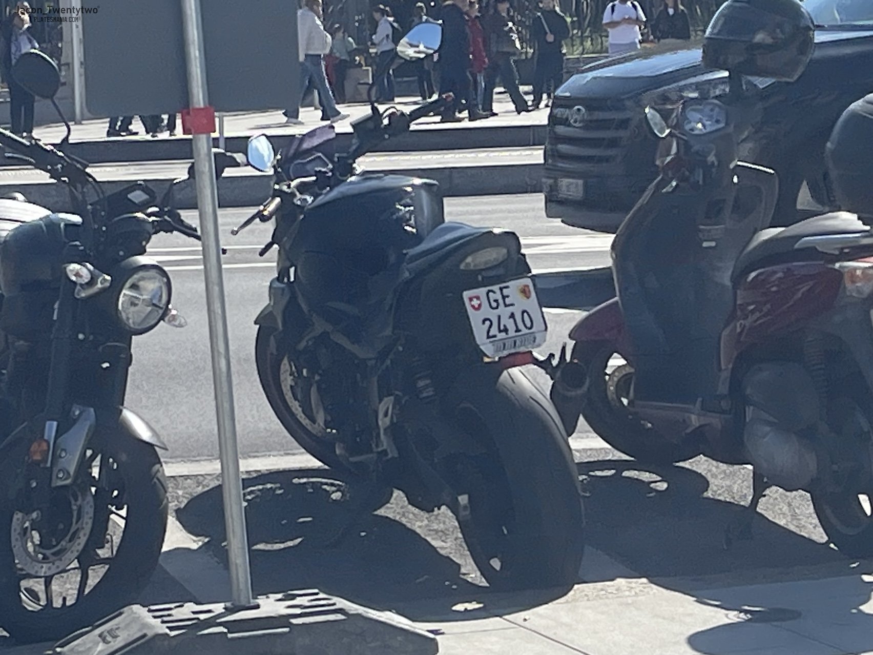 GE 2410, Suzuki GSR Series 2nd gen GSR750, 2011–2016