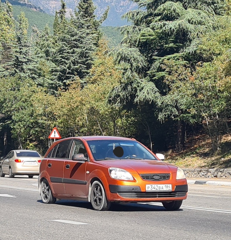 р 342 ва 184, Kia Rio 2nd gen Hatch (JB), 2005–2009
