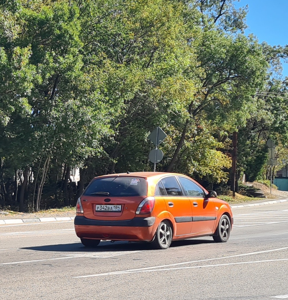 р 342 ва 184, Kia Rio 2nd gen Hatch (JB), 2005–2009