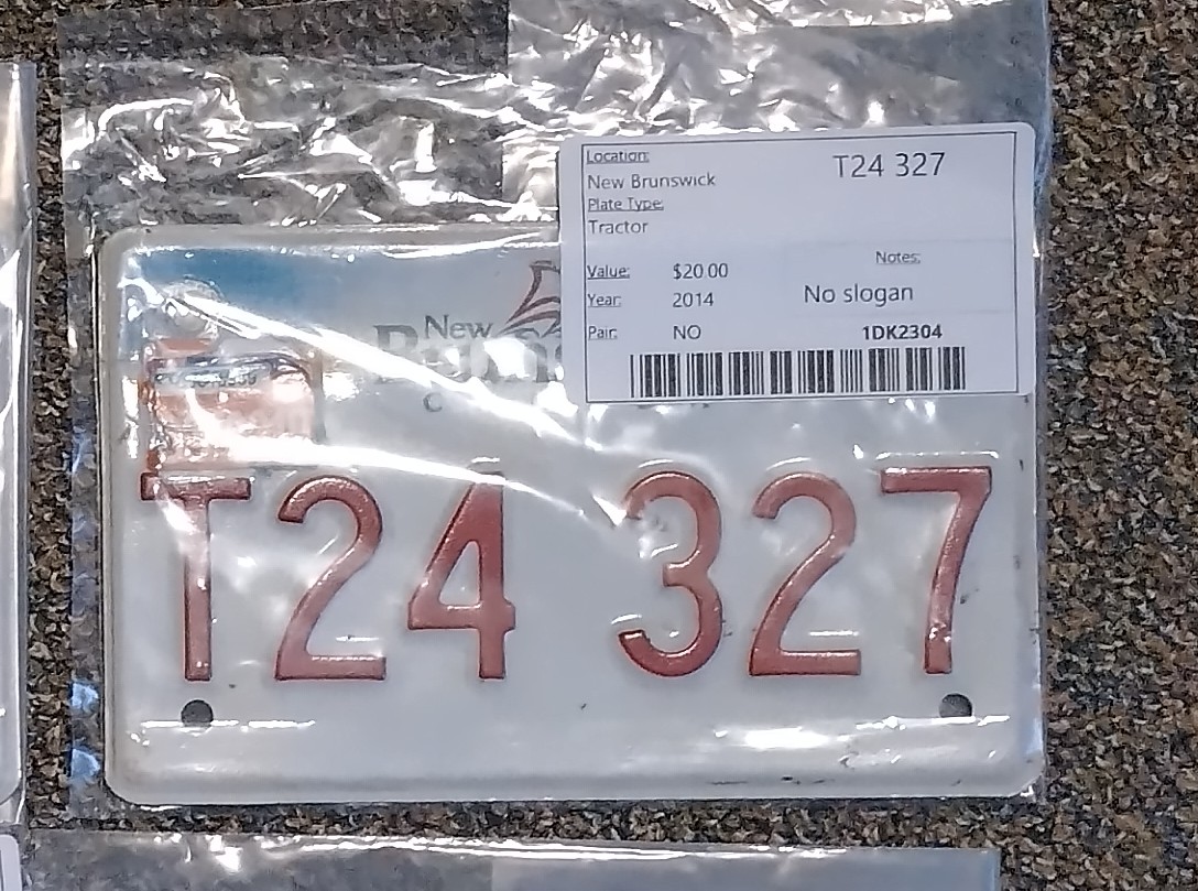 T24 327, License plate without vehicle 