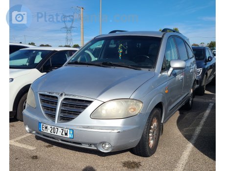 EM-207-ZW, SsangYong (KGM) Rodius / Stavic / Turismo