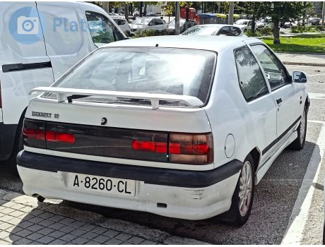 A 8260 CL, Renault 19