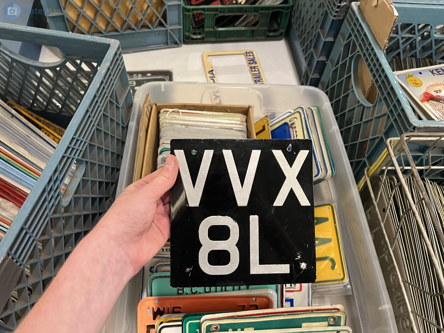 VVX8L, License plate without vehicle 