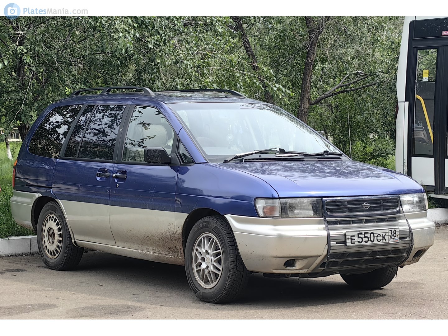 е 550 ск 38, Nissan Prairie 2nd gen Joy (M11; JP-market), 1995–1998