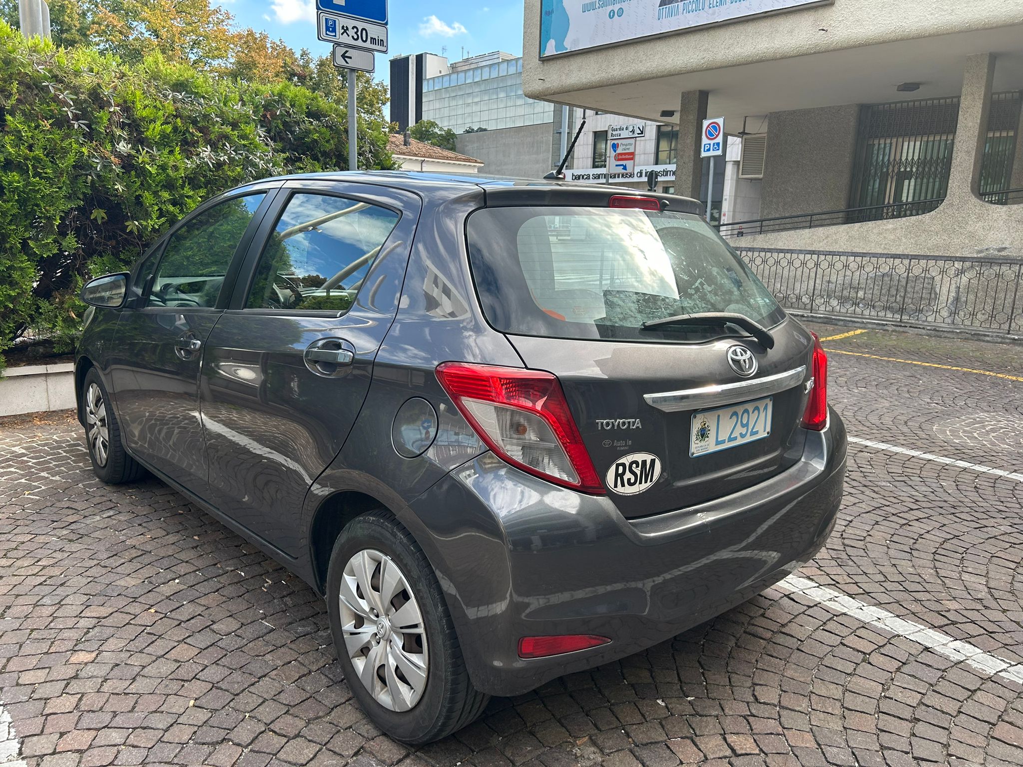 L2921, Toyota Yaris 
