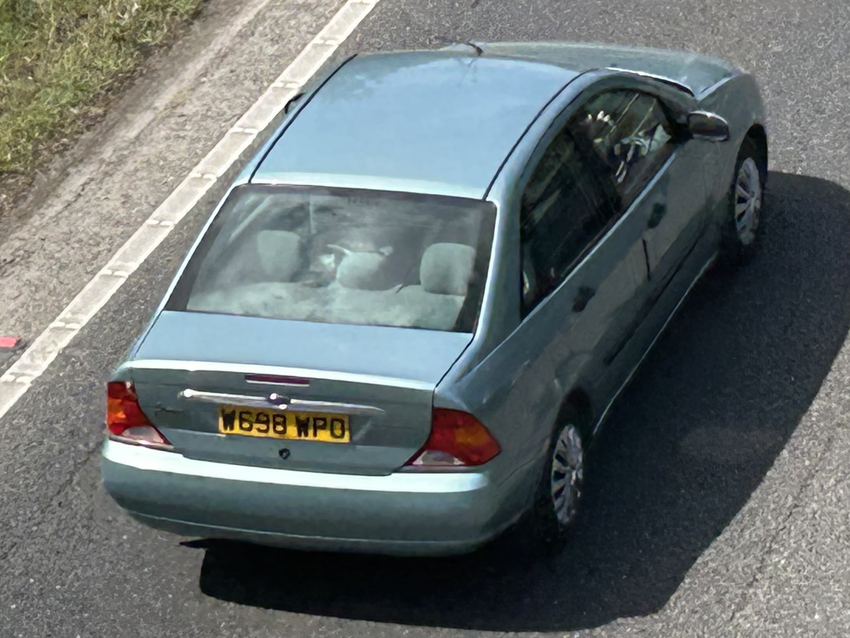 W698WPO, Ford Focus 1st gen Sedan (DFW; C170), 1998–2005 (–2008 for LATAM-market)