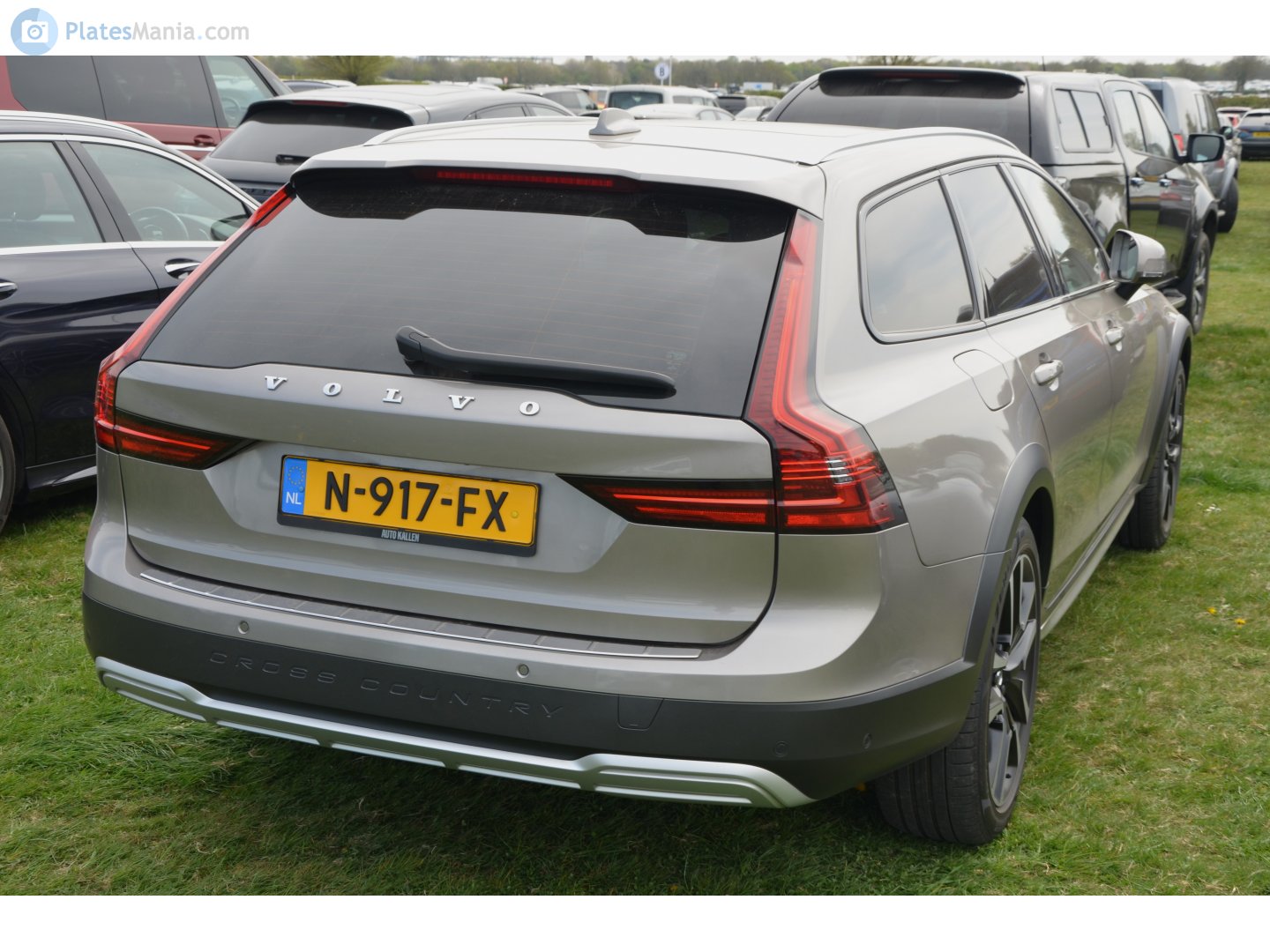 N-917-FX, Volvo V90 2nd gen Cross Country (235/236), 2016–