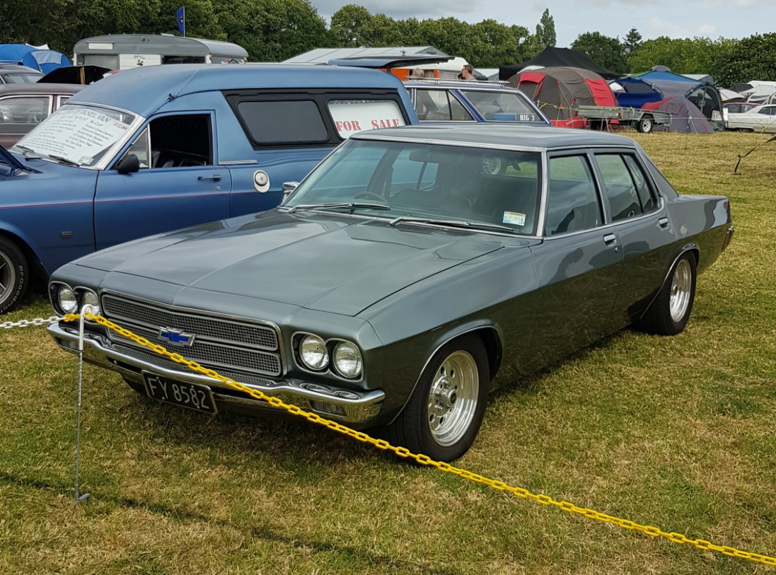 FY8582, Holden Statesman 1st gen Statesman (HQ), 1971–1974