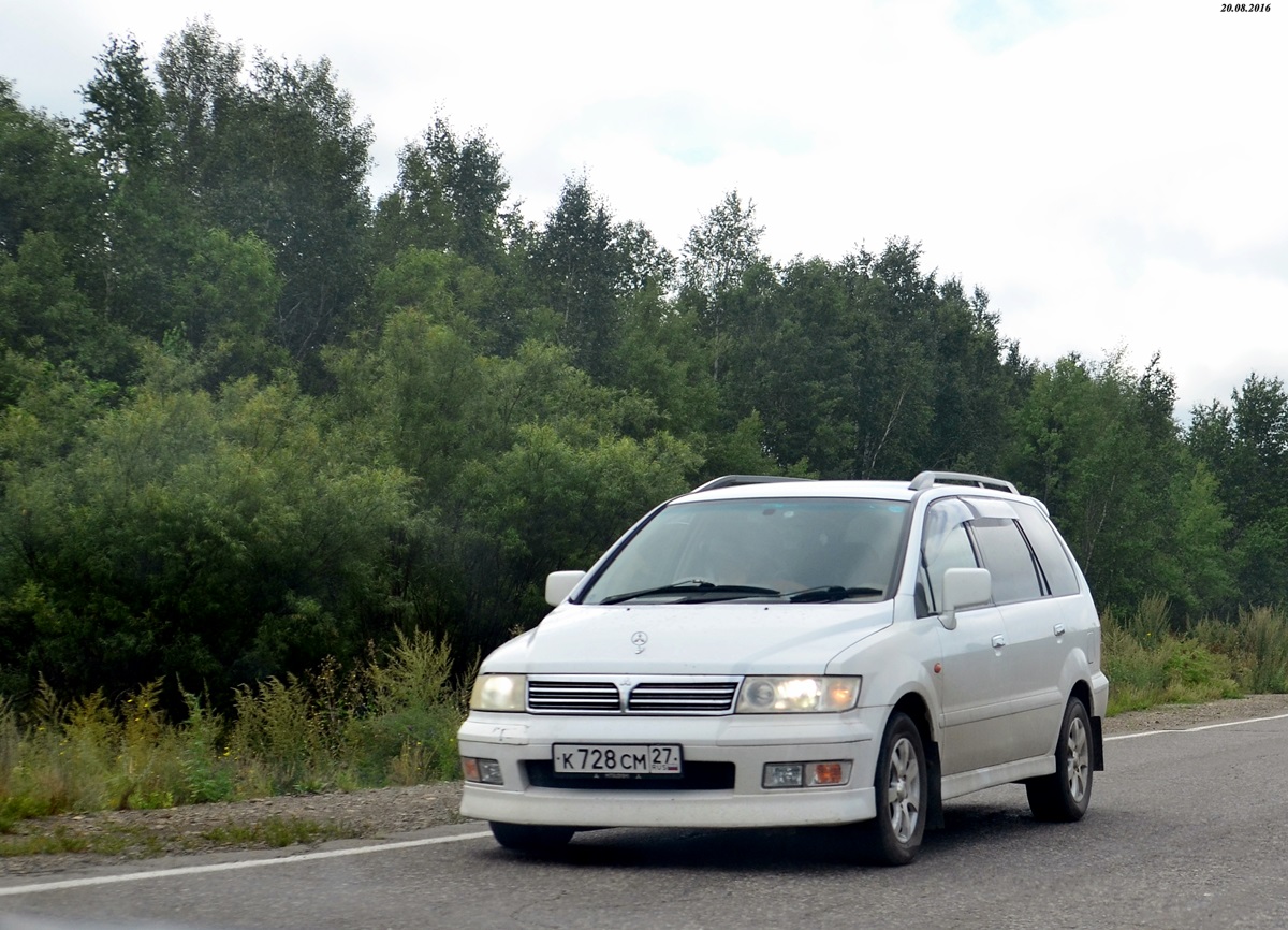 к 728 см 27, Mitsubishi Chariot 3rd gen Grandis (UG), 1997–2003