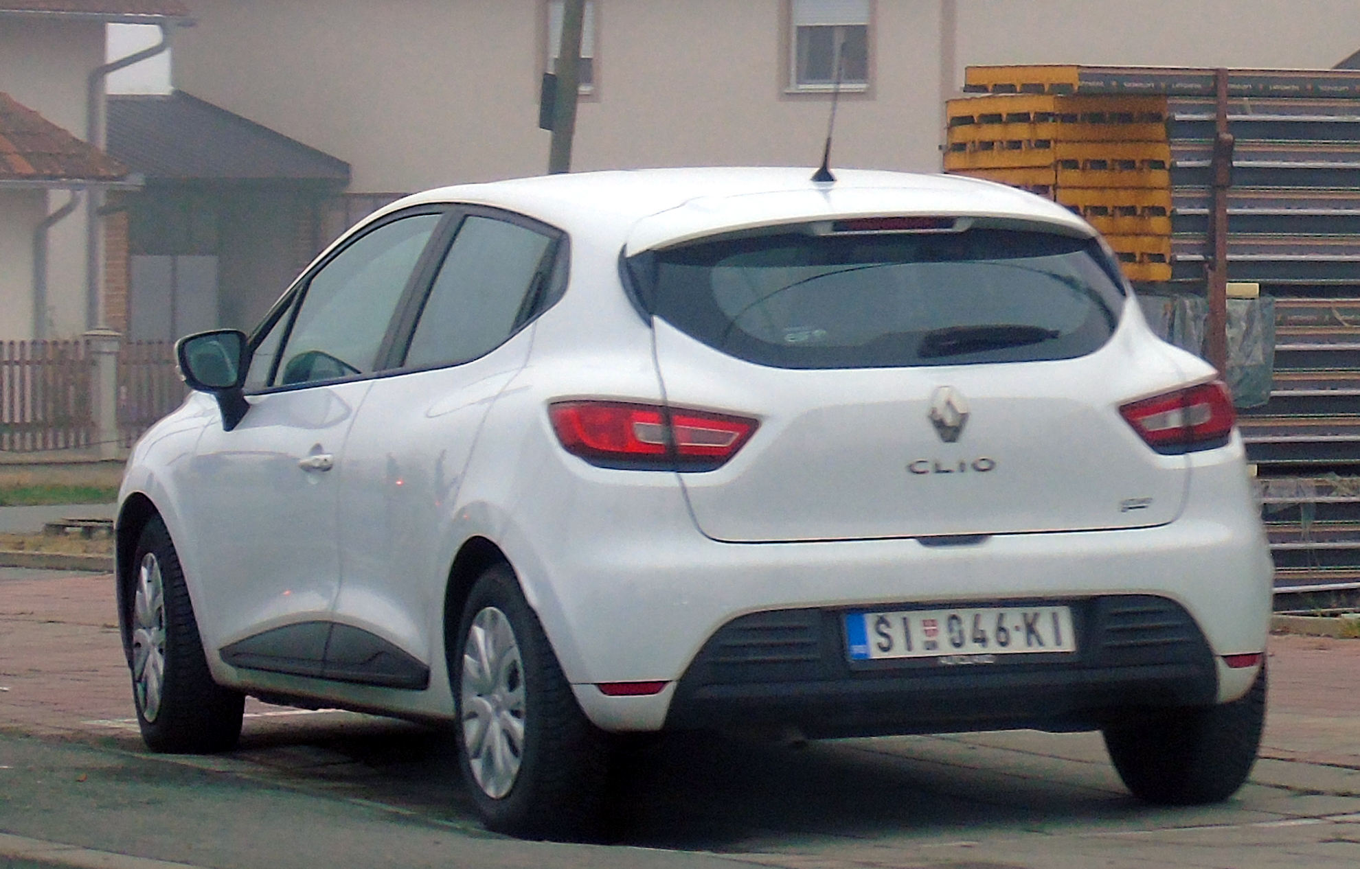 ŠI 046-KI, Renault Clio 4th gen Hatch (B98), 2012–2020
