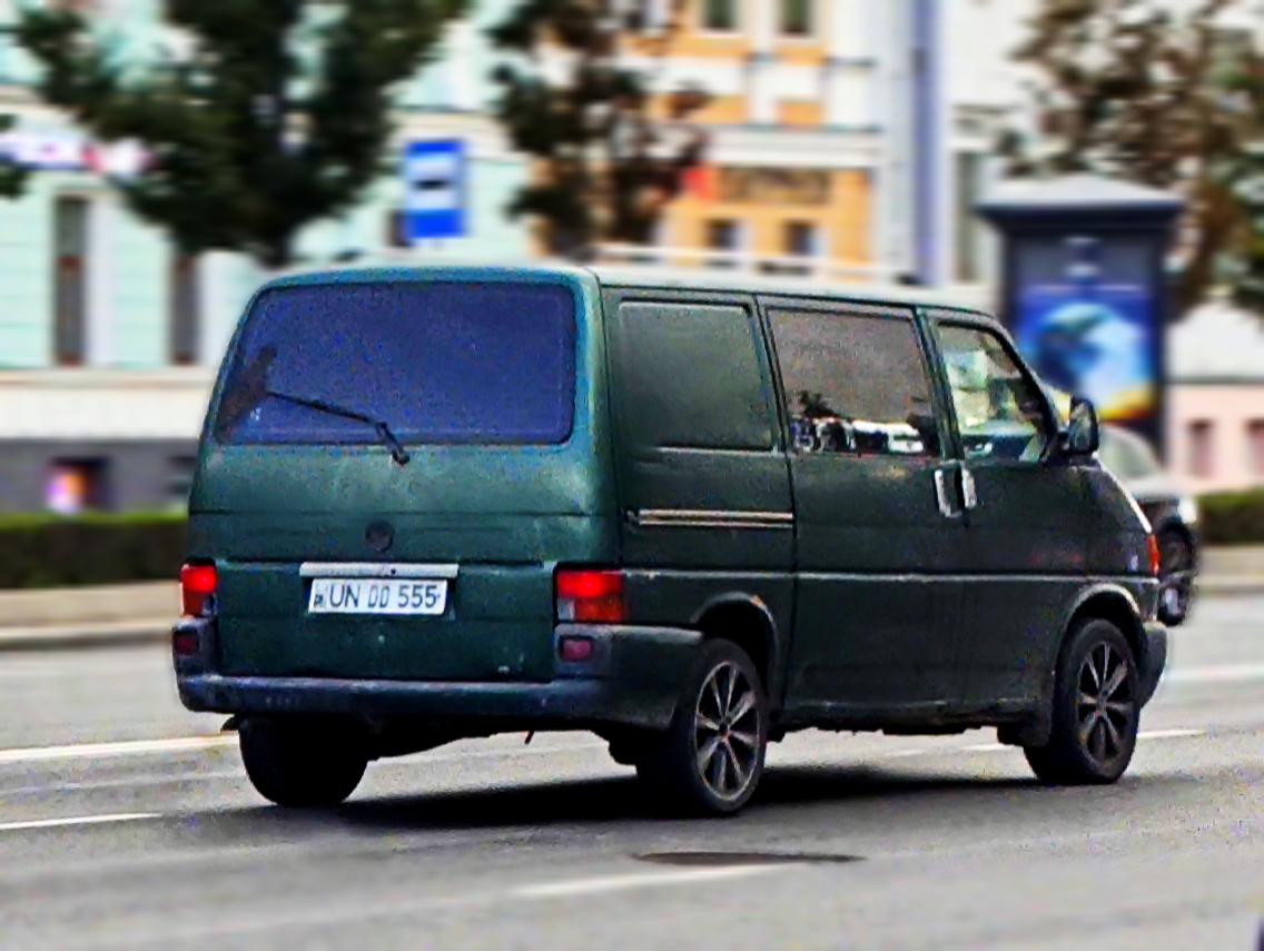 UN DD 555, Volkswagen Transporter 4th gen Van (T4) (70/7D), 1990–2003