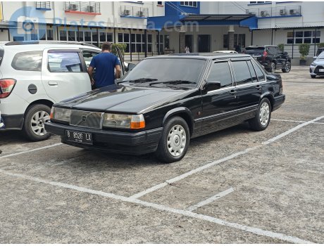 B 8526 LX, Volvo 960