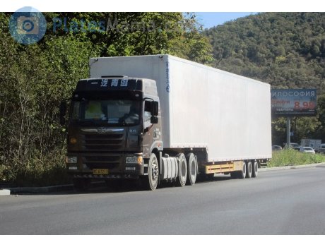 黑C·A7213, FAW Jiefang Han V