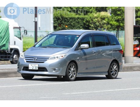 品川 330 も 237, Nissan Lafesta